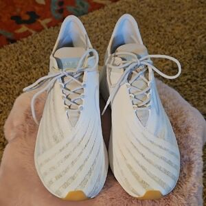 Saysh One White  Women's Running Sneaker Sz 7 NWOT